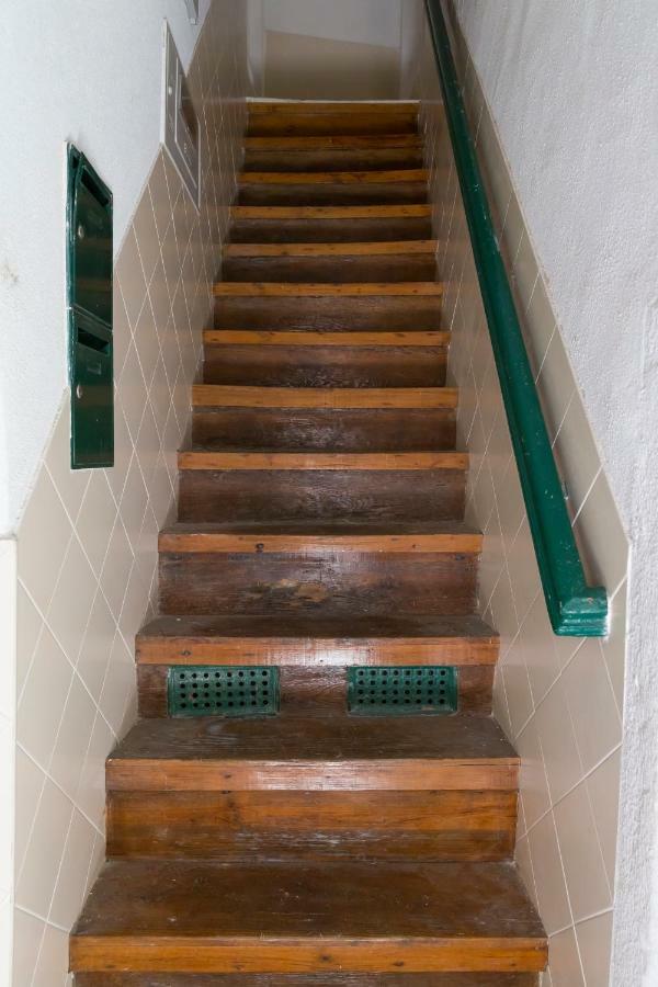 The Trendy Prince Lisbon Apartment ภายนอก รูปภาพ